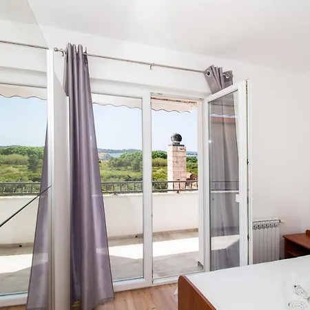Rosanda Apartment *