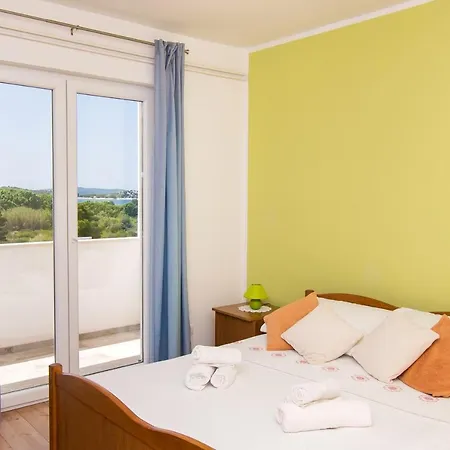 Apartment Rosanda