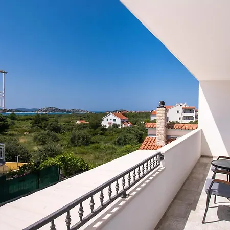 Apartment Rosanda