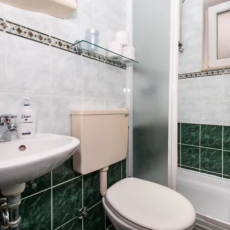 Apartment Rosanda *