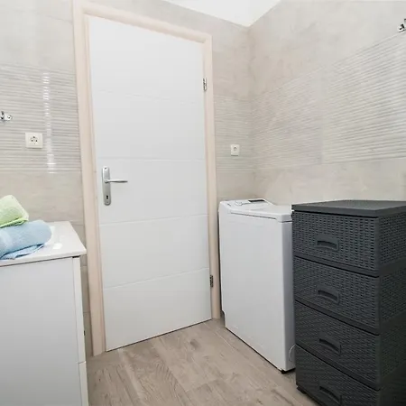 Rosanda Apartment *
